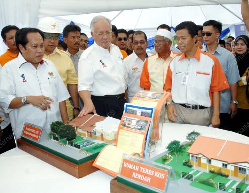 MOHD NAJIB TUN ABDUL RAZAK