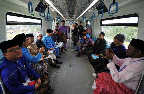 KL14_03082017_MUFTI_MRT_BN201708021698