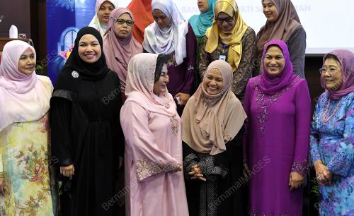 KL14_03102017_BAKTI