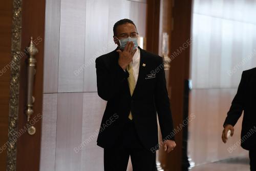 PERSIDANGAN PARLIMEN PENGGAL KETIGA 