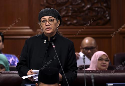DATUK HANIFAH HAJAR TAIB