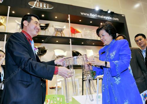 DATUK SERI DR NG YEN YEN