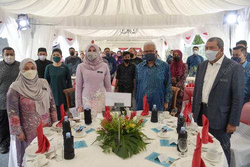 DATUK SERI HAMZAH ZAINUDIN