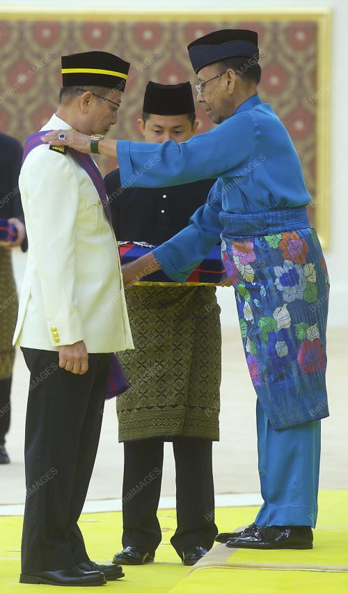 KL14_04112013_AGONG_PINGAT