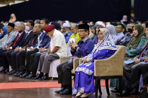 DATUK DR MOHD NA'IM MOKHTAR