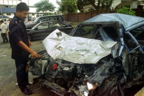 KL14_05022016_POLIS_KERETA