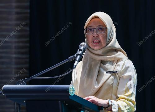 DR ZALIHA MUSTAFA