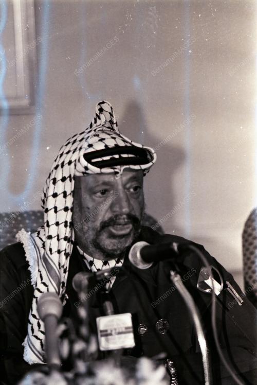 SIDANG AKHBAR YASSER ARAFAT