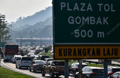 TINJAUAN ALIRAN TRAFIK TOL GOMBAK