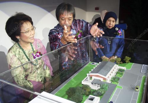 DR. AISHAH ONG