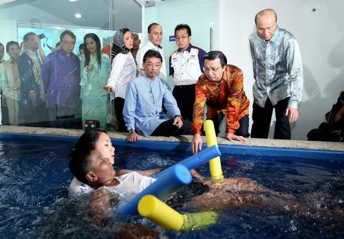 TENGKU ABDULLAH