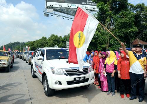 KL14_07012015_BANTUAN_BANJIR