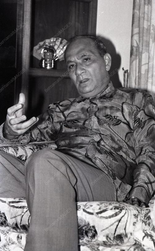 KL14_07012015_BIRTHDAY_TUN_HUSSEIN