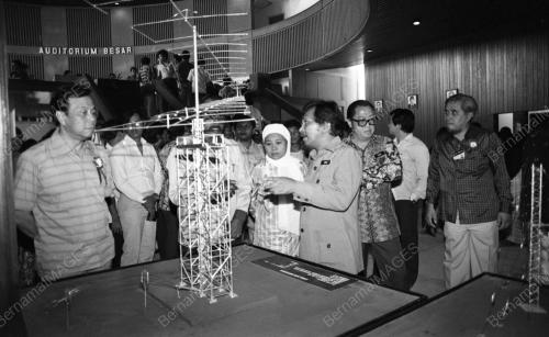 KL14_07042015_PAMERAN