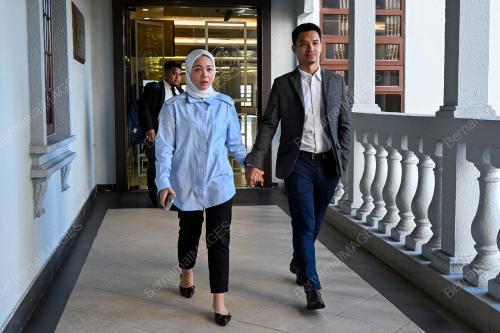 DATIN VIVY YUSOF