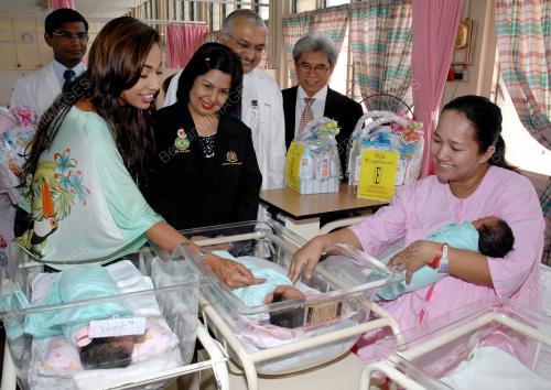 HARI IBU