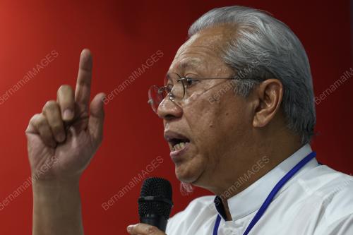 TAN SRI ANNUAR MUSA