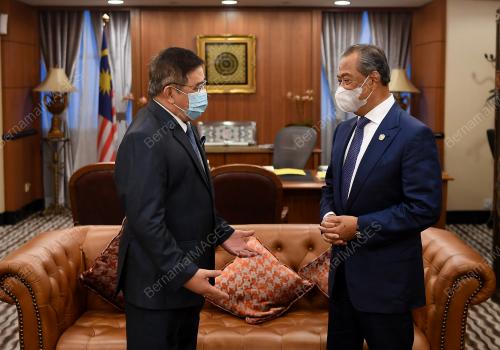 TAN SRI MUHYIDDIN YASSIN