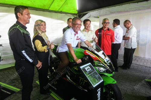 DATUK KAMARUDIN JAFFAR