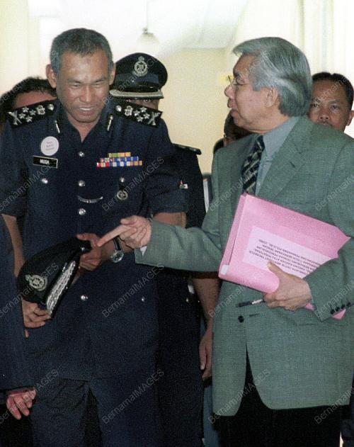 KES MAHKAMAH