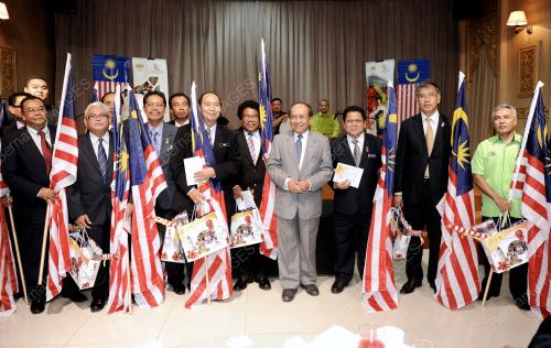 KL14_09072012_RAIS