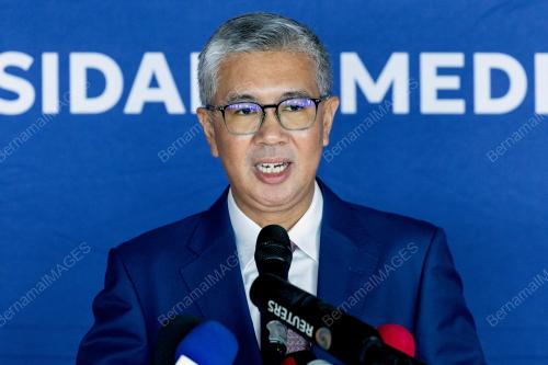 TENGKU DATUK SERI ZAFRUL AZIZ