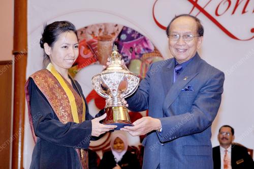 DATUK SERI DR RAIS YATIM