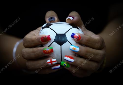 LUKISAN BENDERA FIFA 2022 DI KUKU