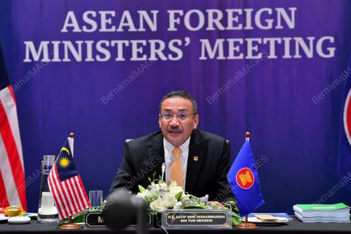 DATUK SERI HISHAMMUDDIN TUN HUSSEIN