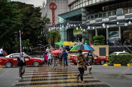 TINJAUAN HUJAN LEBAT SEKITAR KUALA LUMPUR