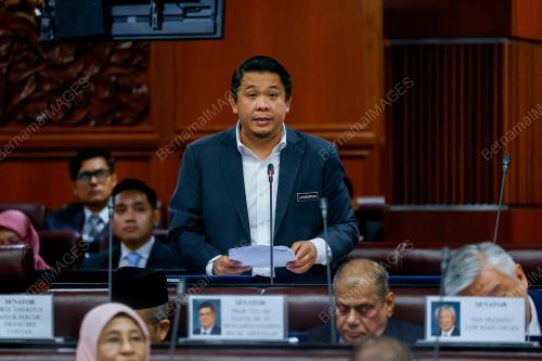 DATUK LUKANISMAN AWANG SAUNI