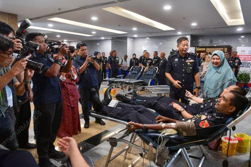 DATUK DENNIS LIM KWANG