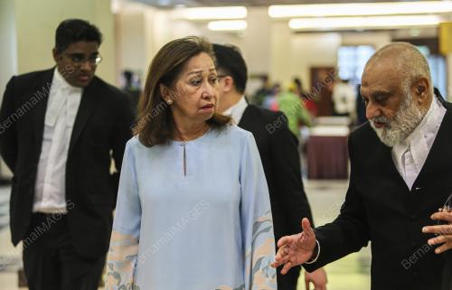 TOH PUAN NAÃIMAH ABDUL KHALID