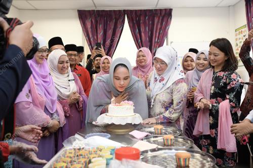 KL14_11092019_PERMAISURI_BN201908208626