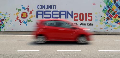 KL14_11112015_ASEAN