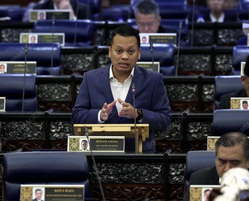 NIK NAZMI NIK AHMAD