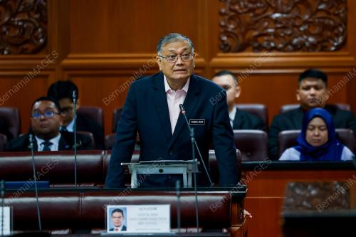DATUK SERI DR SHAMSUL ANUAR NASARAH
