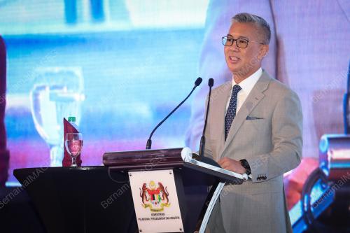 TENGKU DATUK SERI ZAFRUL ABDUL AZIZ