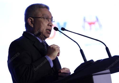 DATUK SERI DR ADHAM BABA