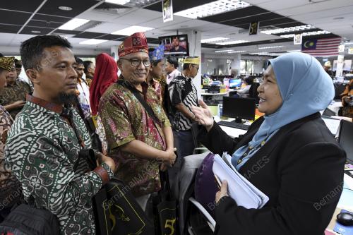 KL14_12102017_KUNJUNGAN_BN201710118129
