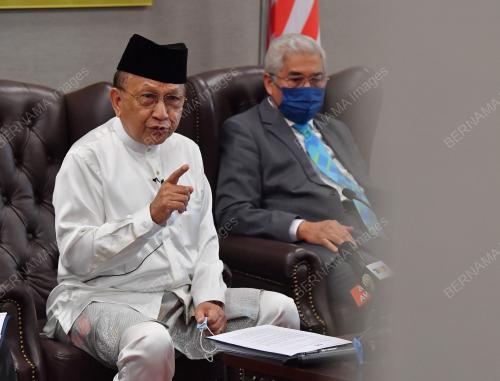 TAN SRI DR RAIS YATIM