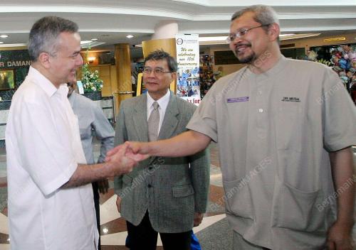 SULTAN AZLAN SHAH