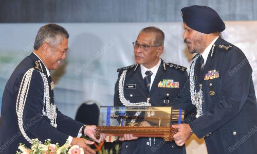 KL14_14032016_POLIS