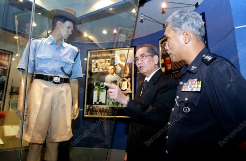 DATUK WAN JUNAIDI TUANKU JAAFAR