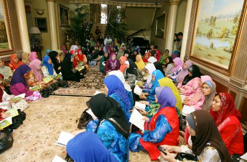 ERNI DEKRITAWATI YULIANA BUKHAIRI