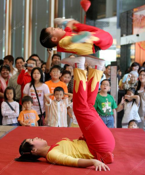 CNY_ACROBATIC