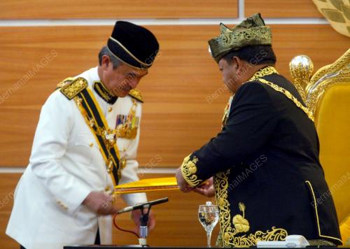 TUN ABDULLAH AHMAD BADAWI