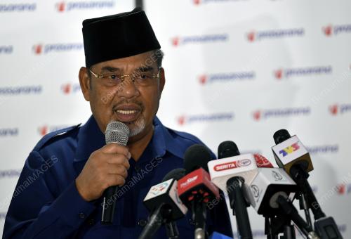 DATUK SERI TAJUDDIN ABDUL RAHMANDATUK HUZIR MOHAMEDDATUK HUZI