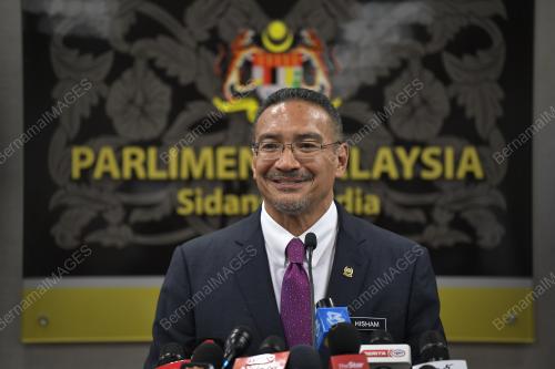 DATUK SERI HISHAMUDDIN TUN HUSSEIN