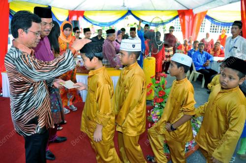 DATUK SERI MOHD SHAFIE APDAL